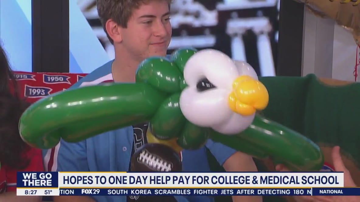 Bucks County teen creates balloon animal masterpieces